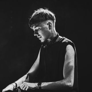 Představujeme dalšího člena Semper crew – našeho bráchu CrimeAct. DJ, producent a hlavně člověk, kterej to dělá srdcem. Za...