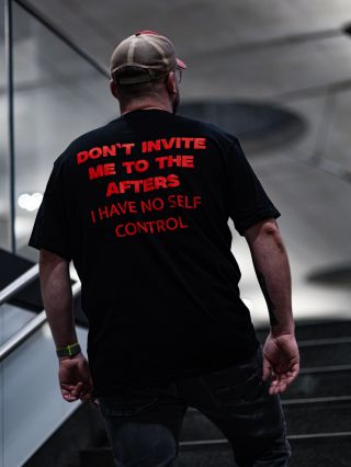 Když chceš brzo domů !! Jo, nemáme self control. Ale máme drive žít naplno. Nový kousek z kolekce Live More – pro ty, kdo...